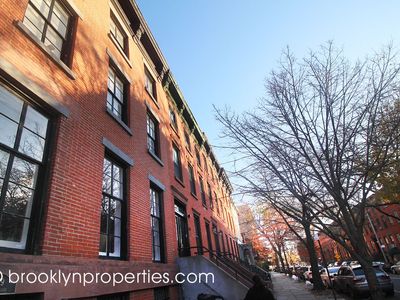 279 Cumberland St APT 1, Brooklyn, NY, 11238