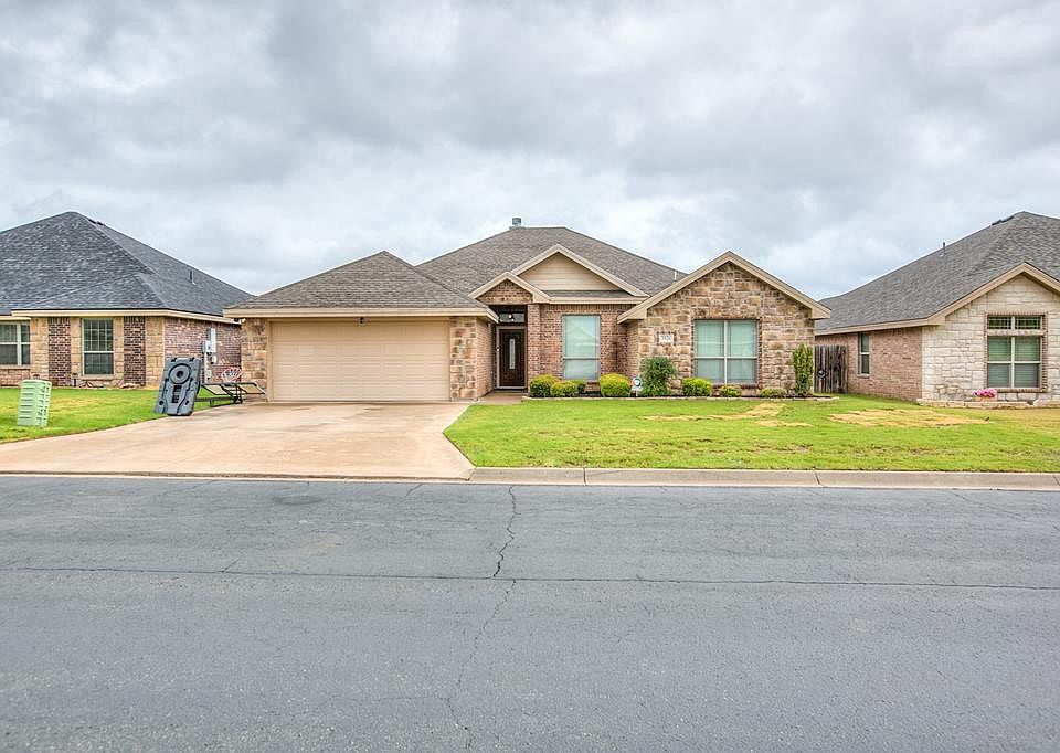1st image of 3926 Blair Ln