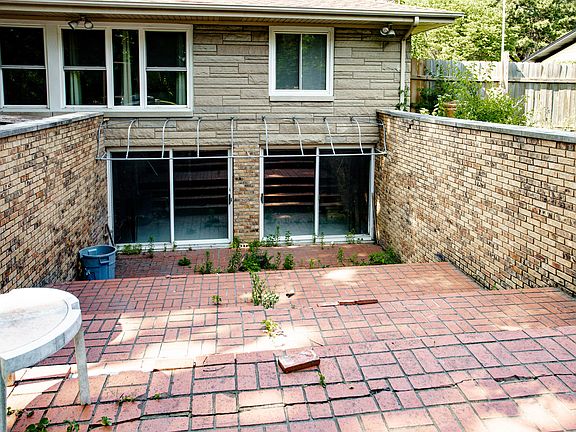 3rd image of 1418 Glenwood Ave