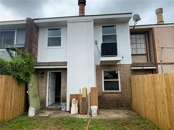 3rd image of 5692 Tullis Dr