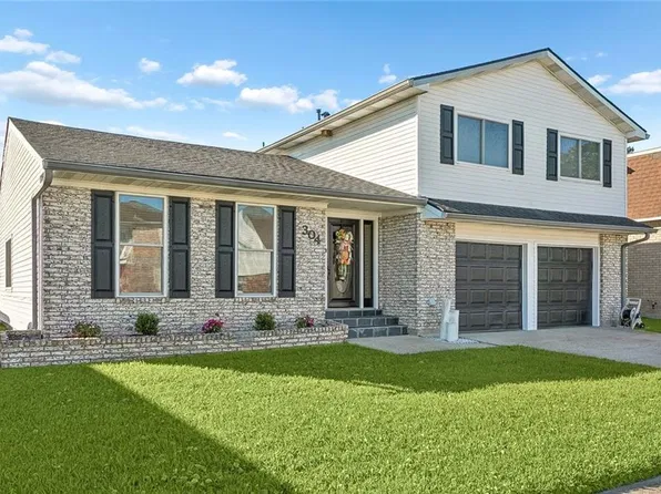 304 Bienville Dr, Gretna, LA 70056