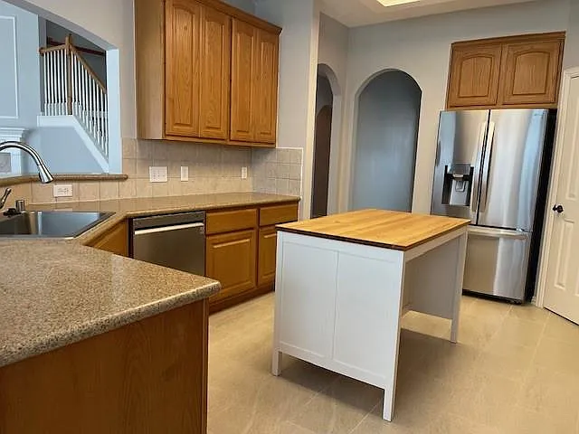 8519 Babbling Brook Ct — Photo 13