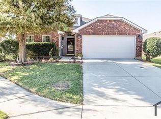 9120 Tumbleweed Dr, Aubrey, TX 76227