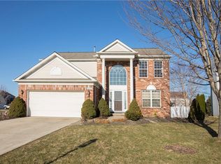 9268 Victoria Ln, North Ridgeville, OH 44039