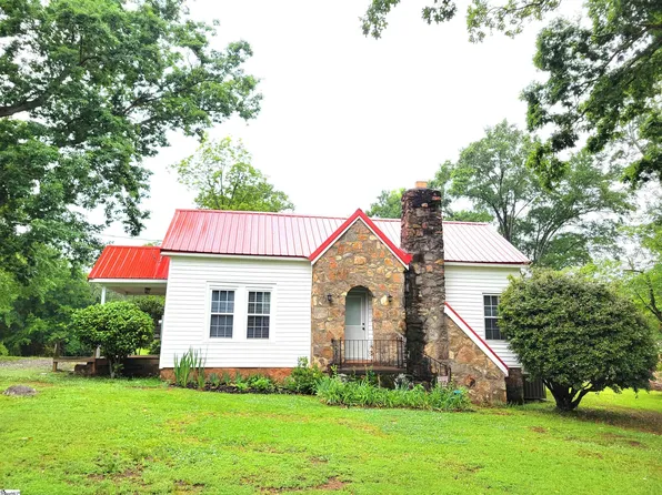 20 Spring St, Pelzer, SC 29669