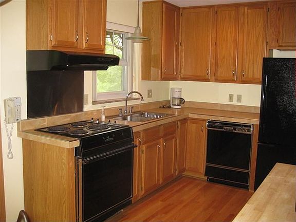 2nd image of 264 Napoleon Dr