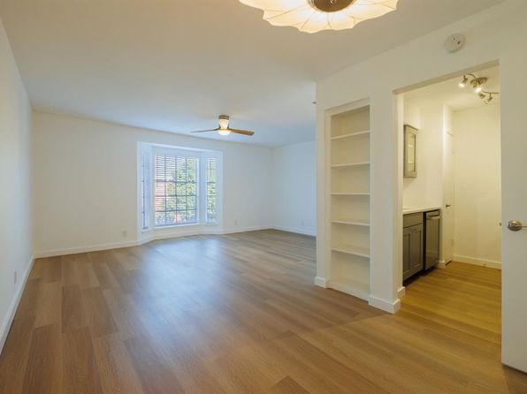7920 Rockwood Ln APT 204