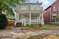 W 44th St-S0111-001.jpg