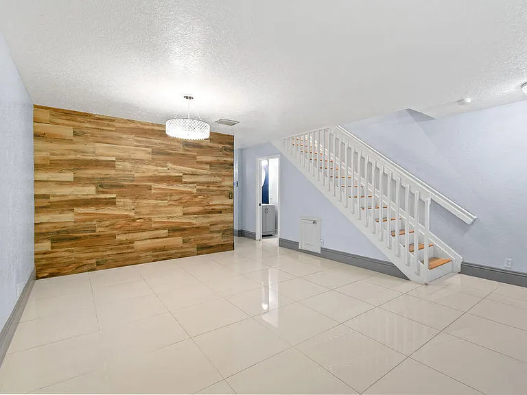 952 Summit Lake Dr — Photo 7