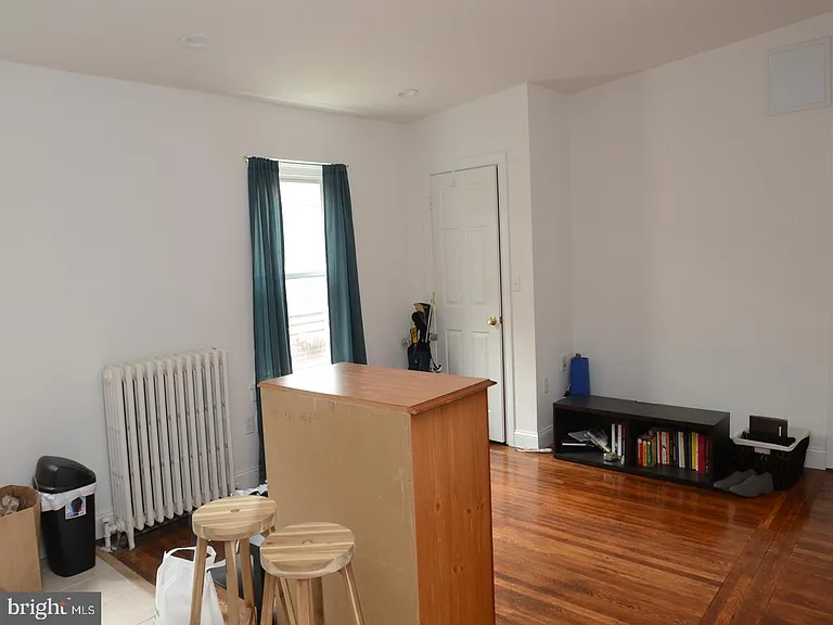 2124 Spruce St #3R — Photo 9