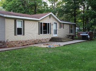 1759 17th Rd, Bark River, MI 49807