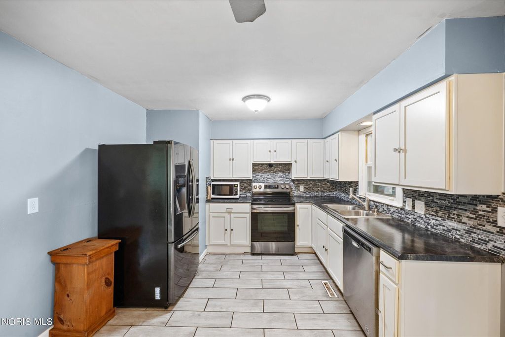 14516 Dohoney Rd, Defiance, OH - View 4