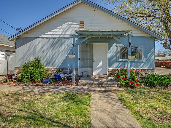 4th image of 1355 Burgess St