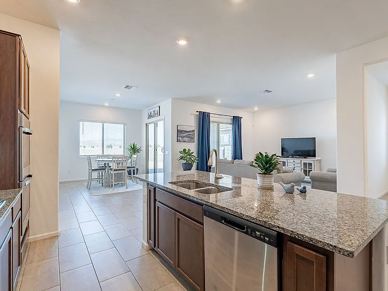 12442 N Appling Ave — Photo 17