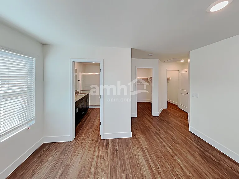 21522 S 231st St — Photo 9