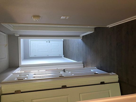 2nd image of 607 Lovedale Dr