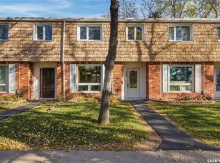 102 Oakview Dr, Regina, SK S4R0E4