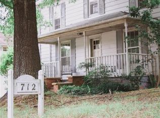 712 Liberty St, Ramseur, NC 27316