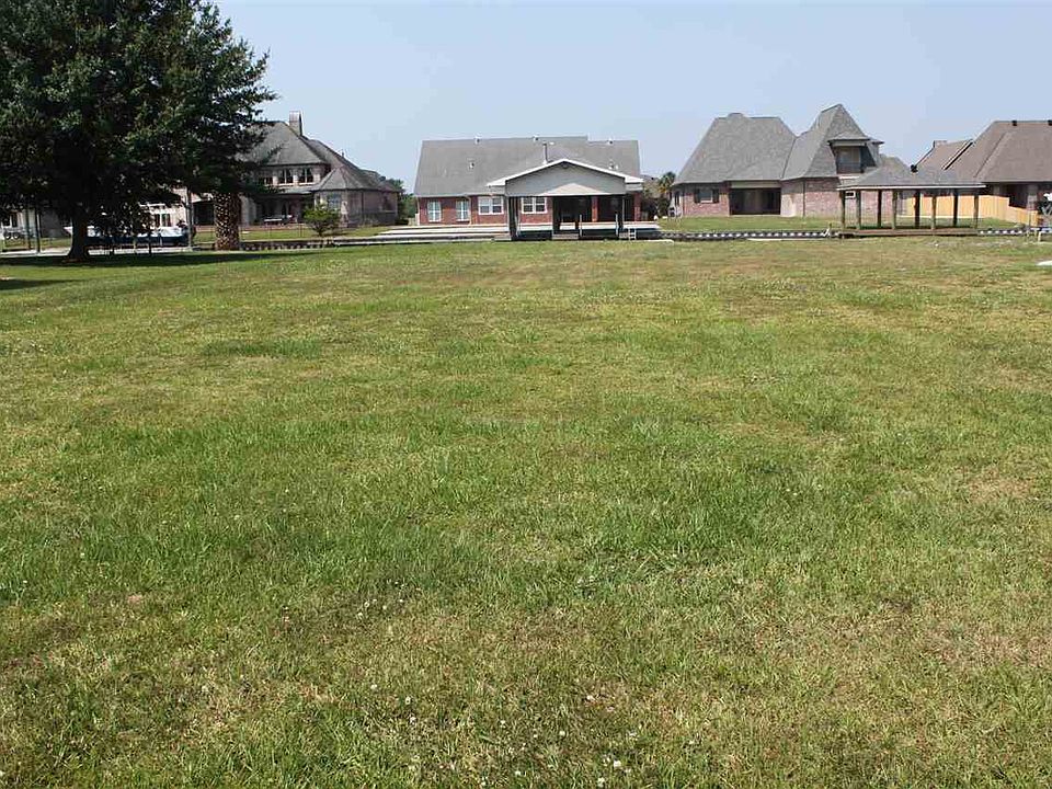 1st image of 360 Tulip Dr