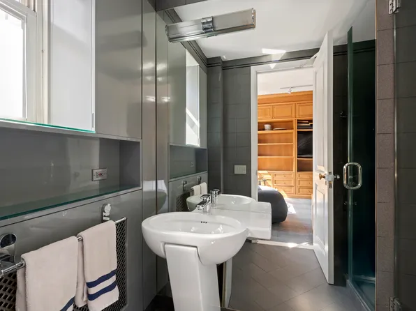 860 Park Avenue image 15 of 22