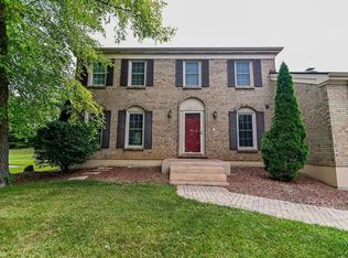 5935 Sovereign Dr, Cincinnati, OH 45241