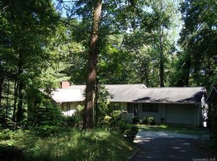 630 New Market Rd, Tryon, NC 28782