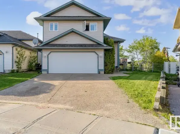 1602 7th St #1A, Cold Lake, AB T9M 1M7