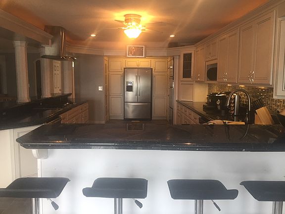Gourmet Kitchen