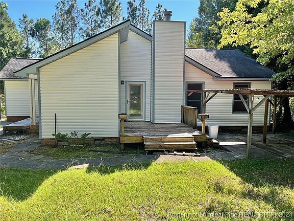 3rd image of 3286 Florida Dr