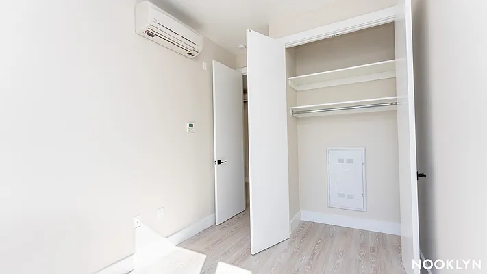 Rented by Nooklyn NYC LLC | media 44