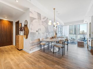 95 McMahon Dr #809, Toronto, ON M2K 0H2