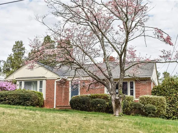 3 Forest Dr, Lexington, NC 27292