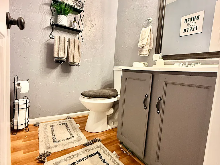 3117 Damascus Trl — Photo 1