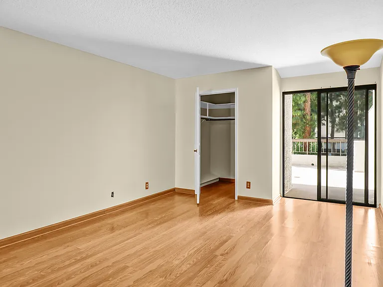 8515 Falmouth Ave #217 — Photo 5