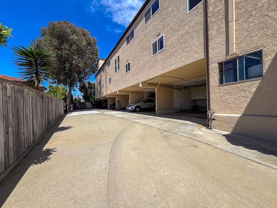 311 W Palm Ave