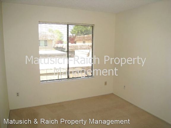 3rd image of 4664 Columbia River Ct