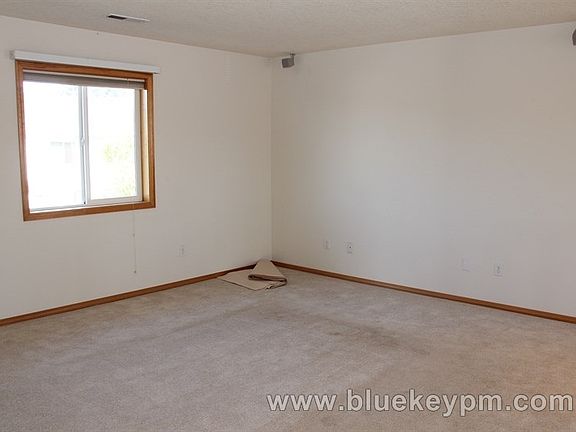 3rd image of 11110 NE 103rd St