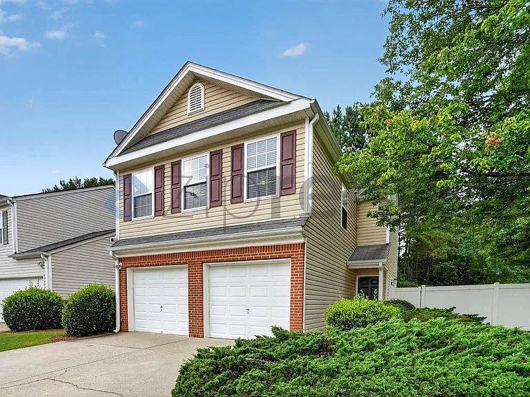 100 Oak Grove Pl — Photo 28