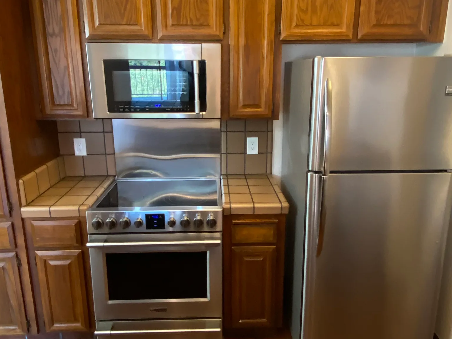 2 bed, 1203 sqft, $3,000 — Photo 4