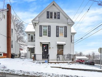 30 N Pleasant Ave, Dallastown, PA, 17313