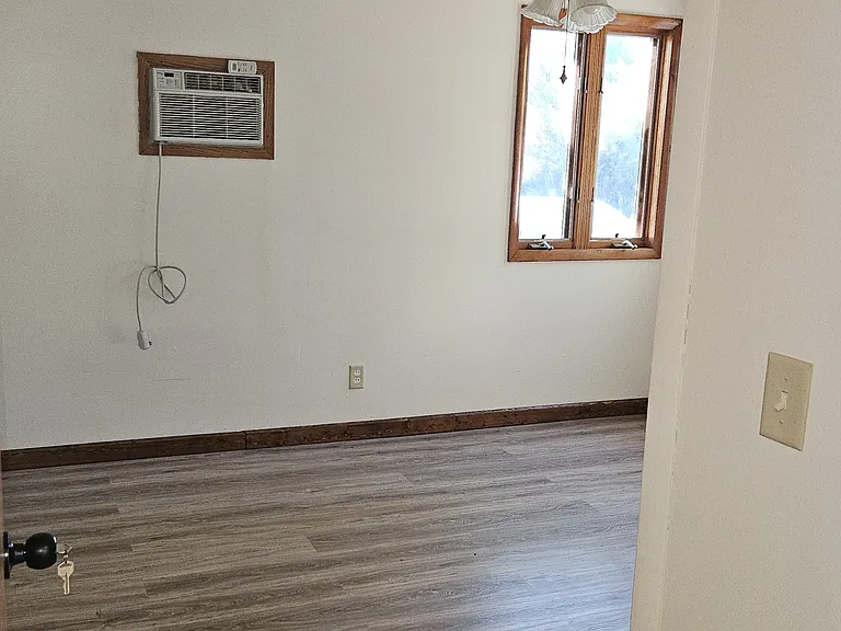 415 N Jefferson St — Photo 6