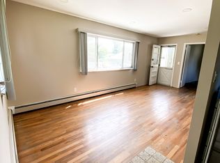 19 Frontier Ln, East Northport, NY 11731