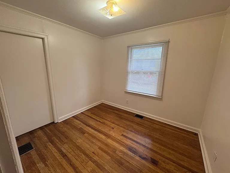 2123 Madison St — Photo 12