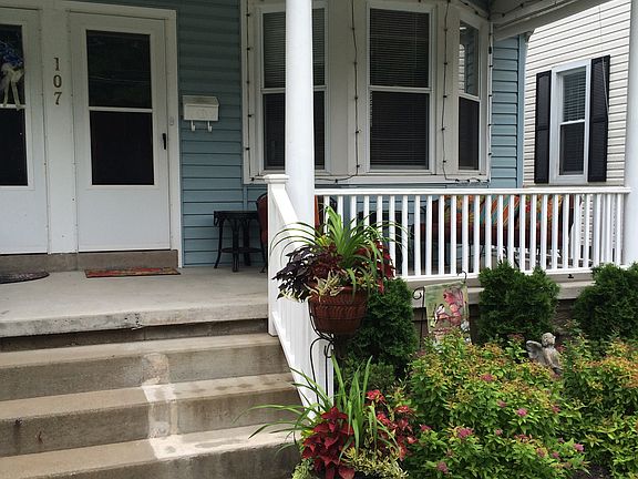 Private front porch
