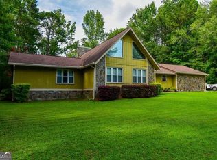215 Mapledale Trl, Sharpsburg, GA 30277