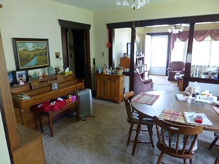 4th image of 815 Main St