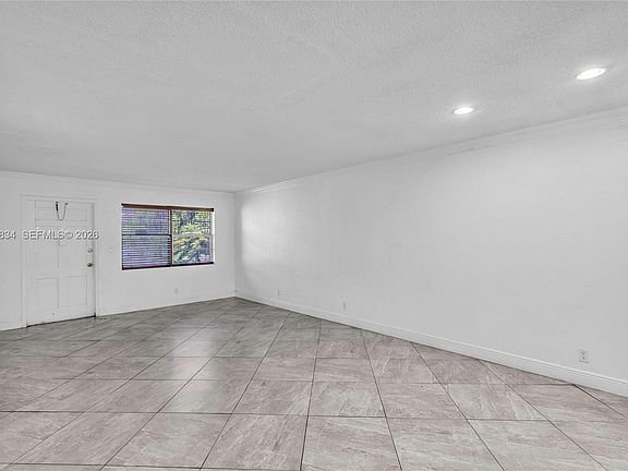 4th image of 1722 Mayo St APT 103