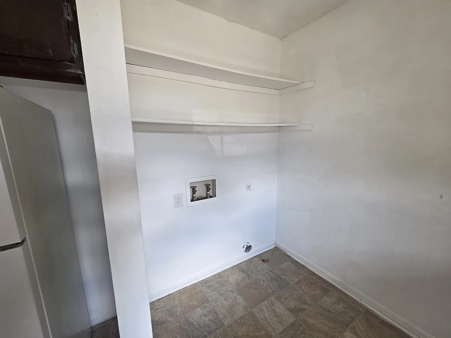 202 Belgium Street - A — Photo 3