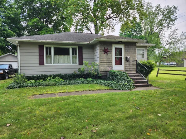 614 Helena St, Dowagiac, MI 49047