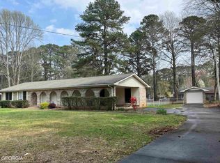 125 Dogwood Dr, Fayetteville, GA 30214